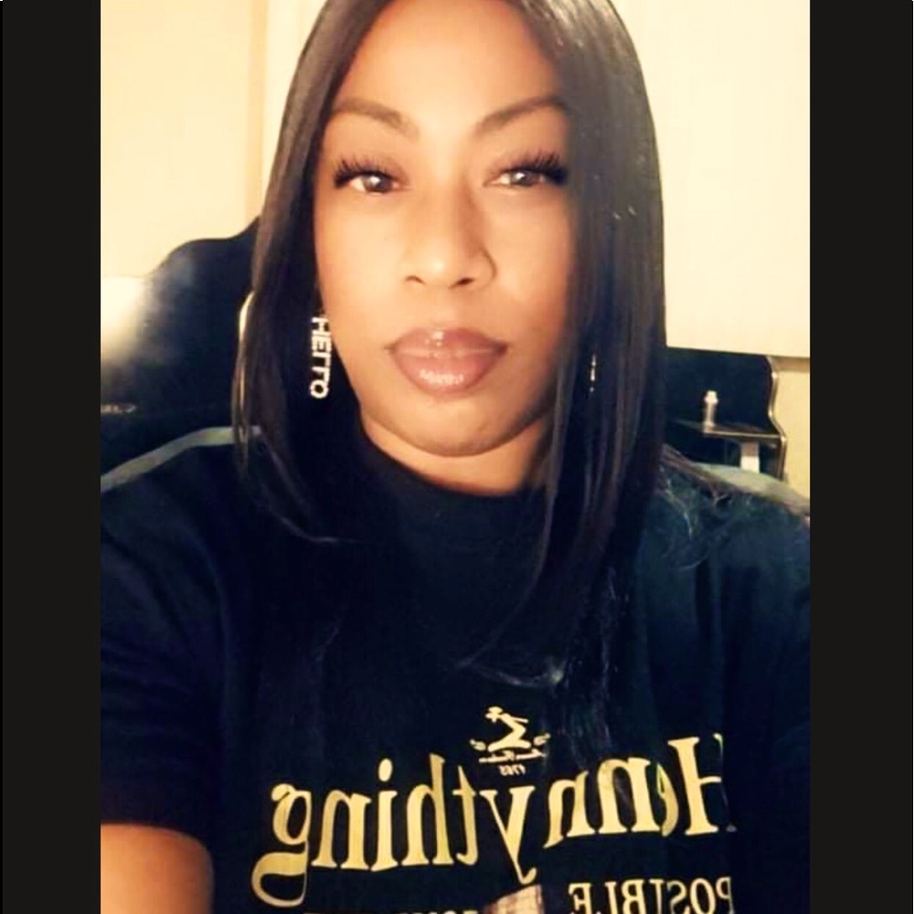 Meet your Posher, Khandikisses